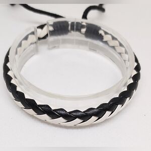 Men's Bracelet Leather Braided Black White New F65